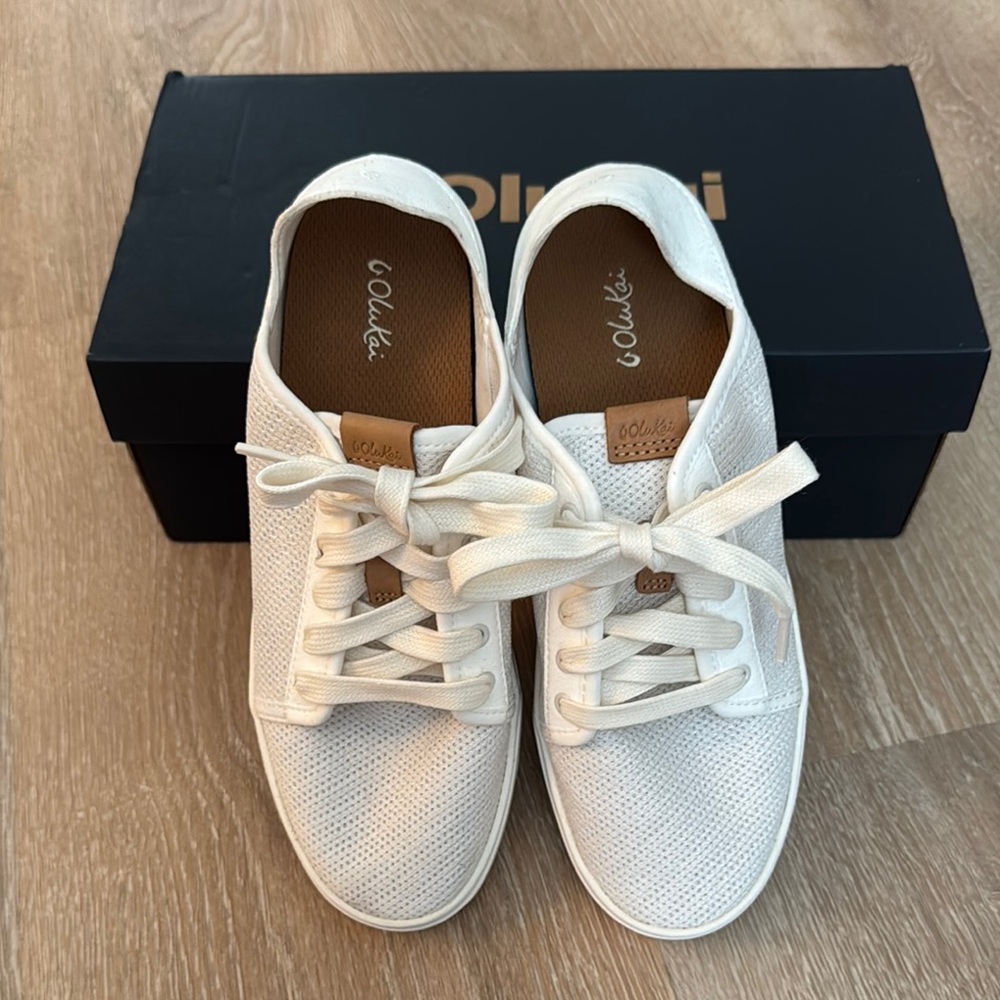 OluKai Women's White Lace-Up Sneakers 8